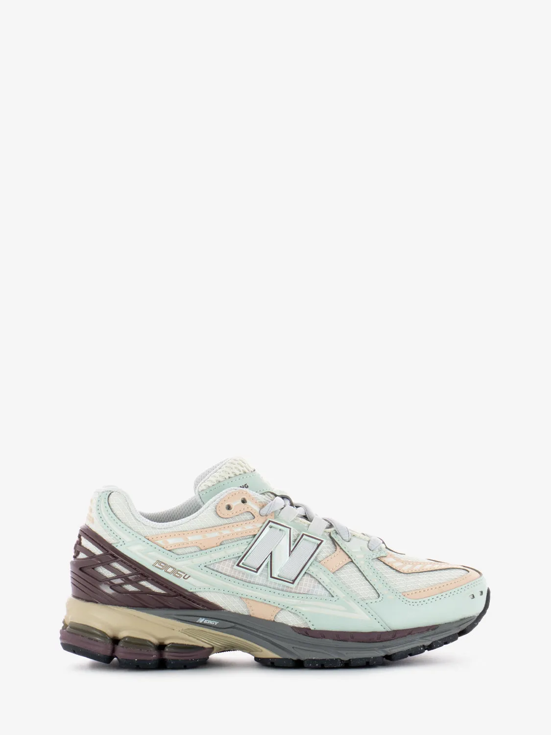 Sneakers M1906ND lifestyle clay ash