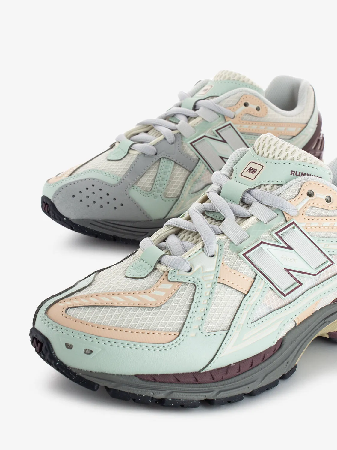 Sneakers M1906ND lifestyle clay ash